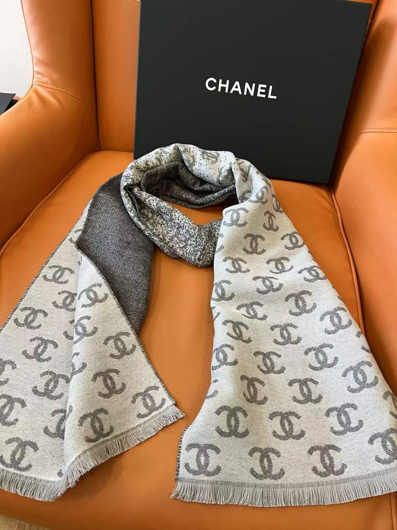 CHANE1 ダブルC カシミアスカーフ【50％割引+送料無料】