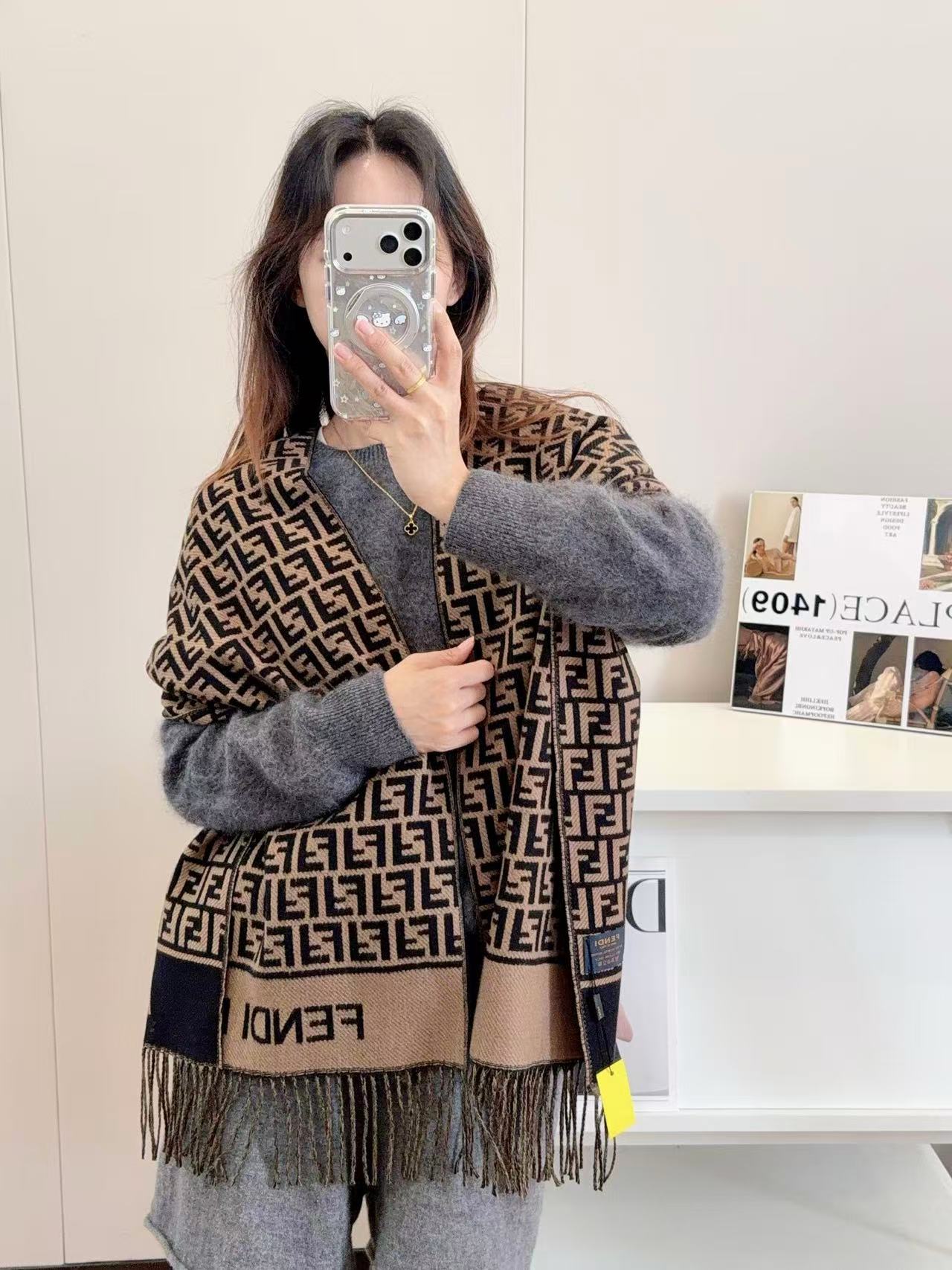 FEND1FF タッセル カシミア スカーフ【50％割引+送料無料】