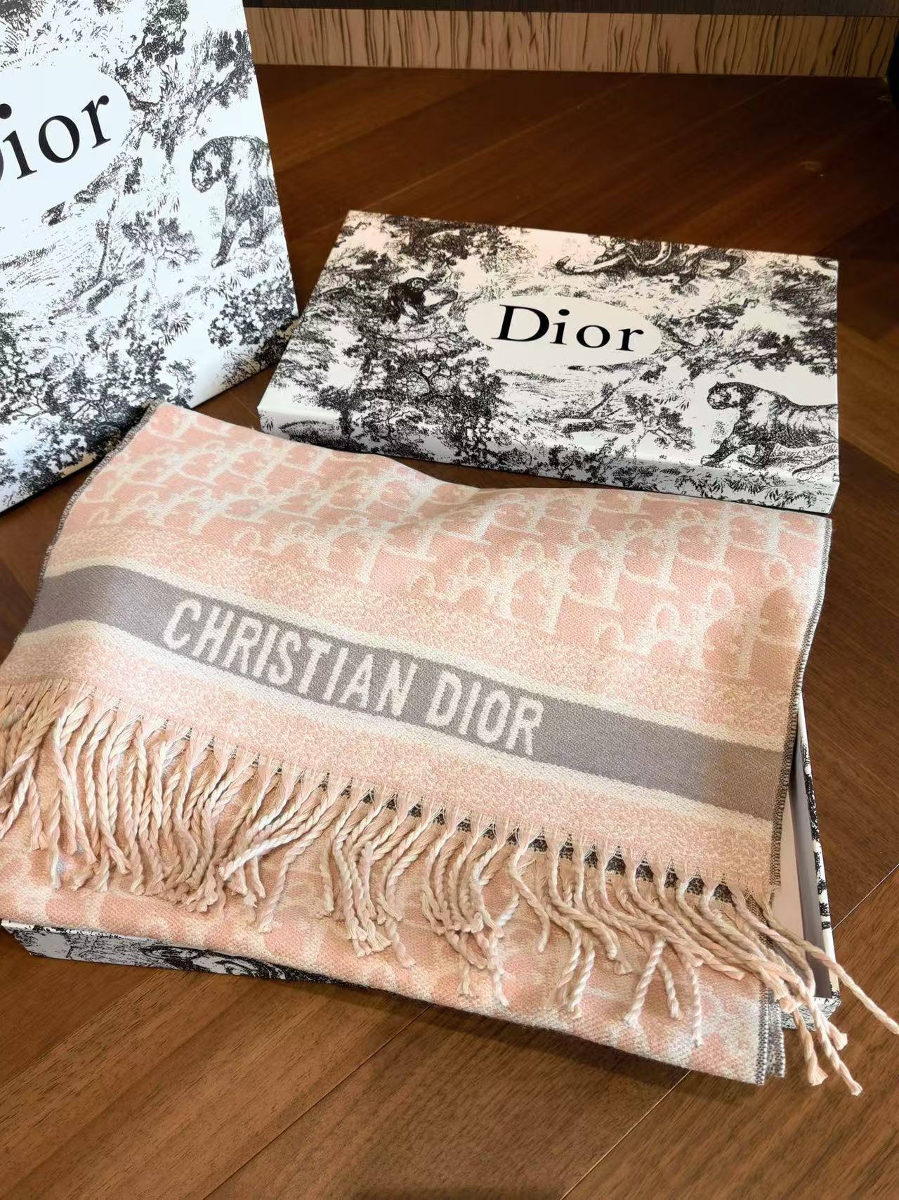 DIOR プリントタッセルカシミアスカーフ【50％割引+送料無料】