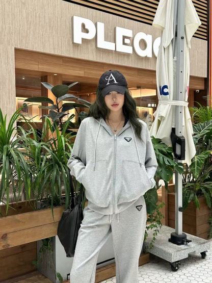 PR4DAトライアングルロゴ フード付きジャケット + パンツ ツーピースセット【50％割引+送料無料】