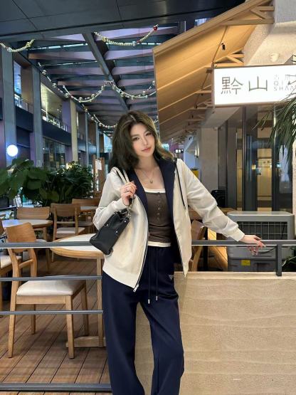 PR4DAトライアングルロゴ フード付きジャケット + パンツ ツーピースセット【50％割引+送料無料】