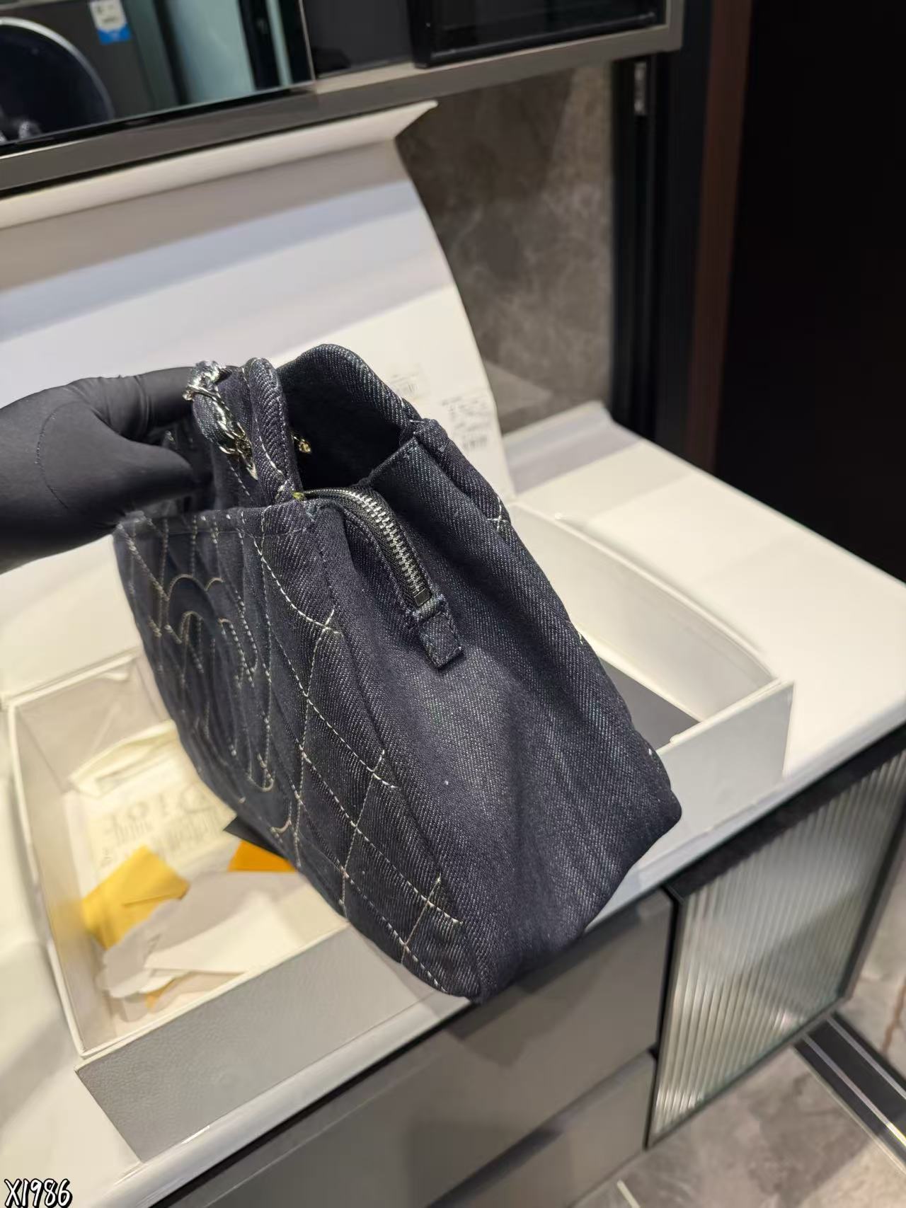 CHANE1 ダブルCチェーンデニムショッピングバッグ【50％割引+送料無料】