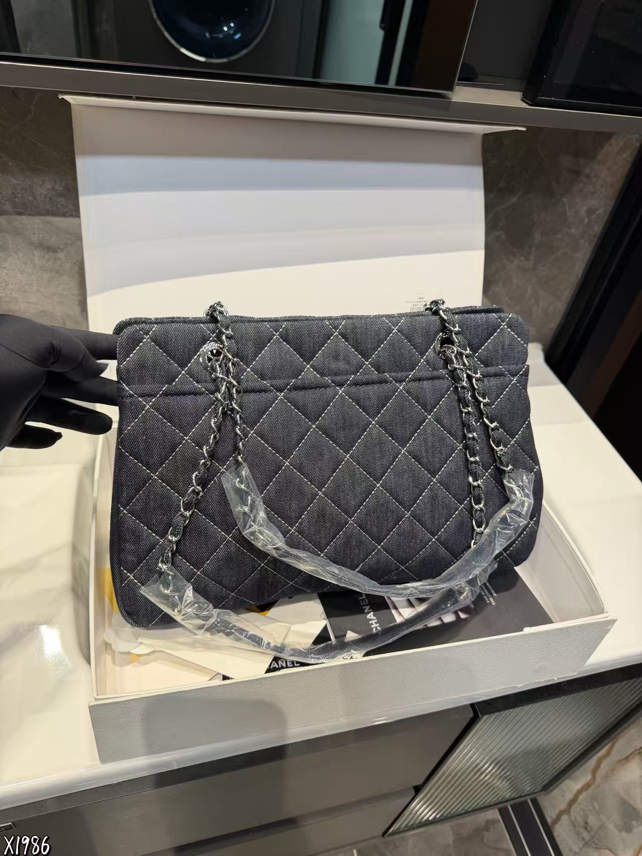 CHANE1 ダブルCチェーンデニムショッピングバッグ【50％割引+送料無料】