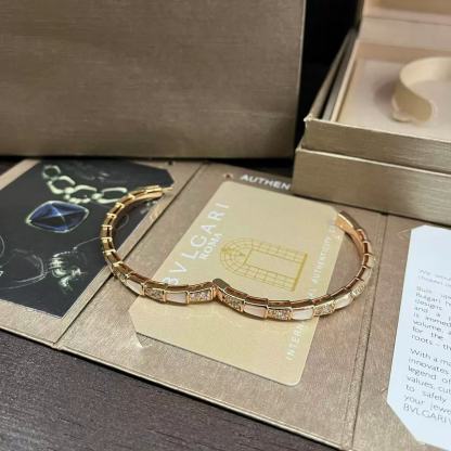 BVLGAR1 ダイヤモンドセット スネークブレスレット【50％割引+送料無料】