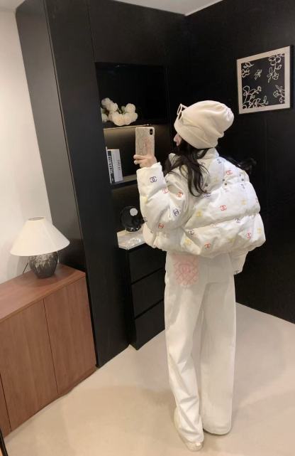 CHANE1 ダブルC カラフルダウンジャケット【50％割引+送料無料】