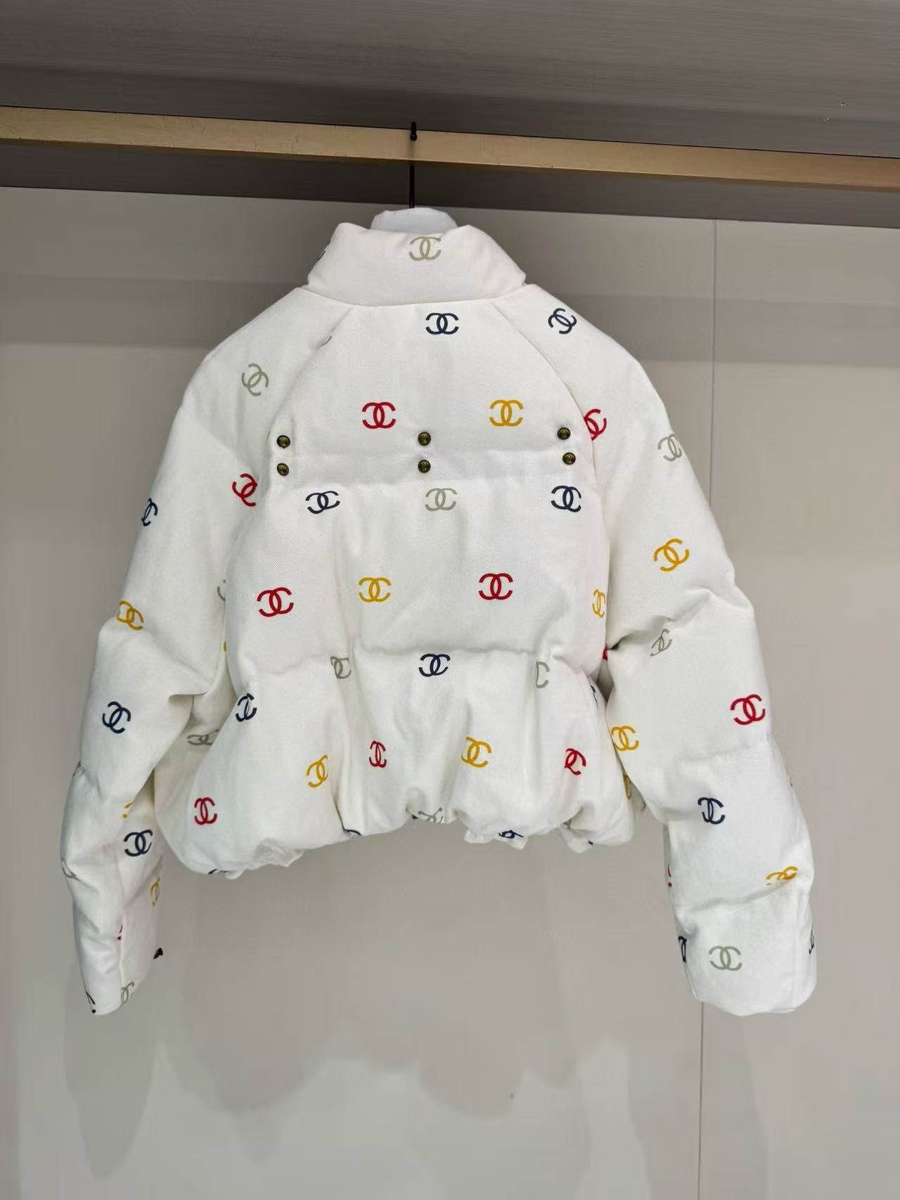 CHANE1 ダブルC カラフルダウンジャケット【50％割引+送料無料】