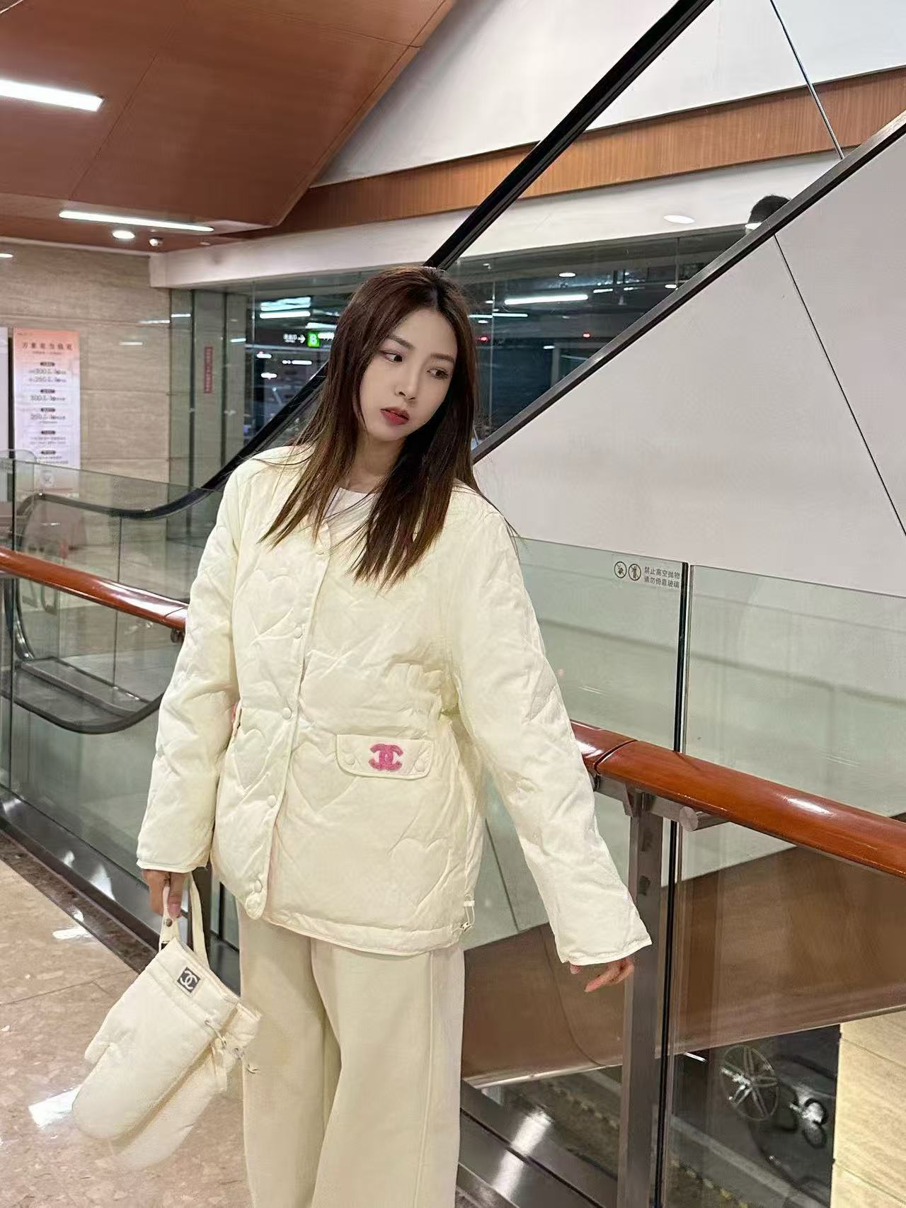 CHANE1 ダブルC マフラー + ダウン ツーピースセット【50％割引+送料無料】