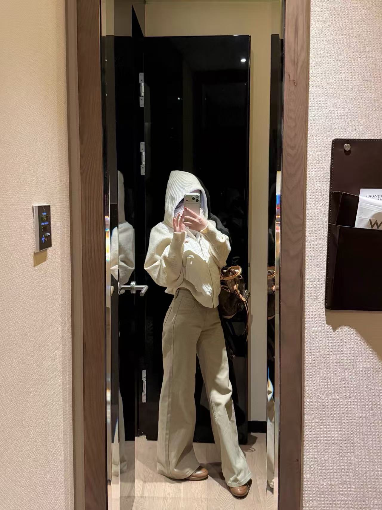 CEL1NE 凱旋門フード付きチェックジャケット【50％割引+送料無料】