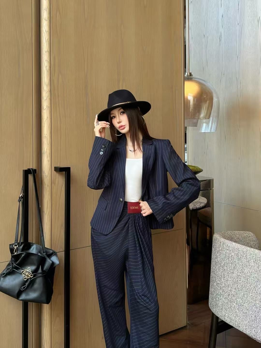 L0WEW ストライプブレザーとパンツのツーピースセット【50％割引+送料無料】