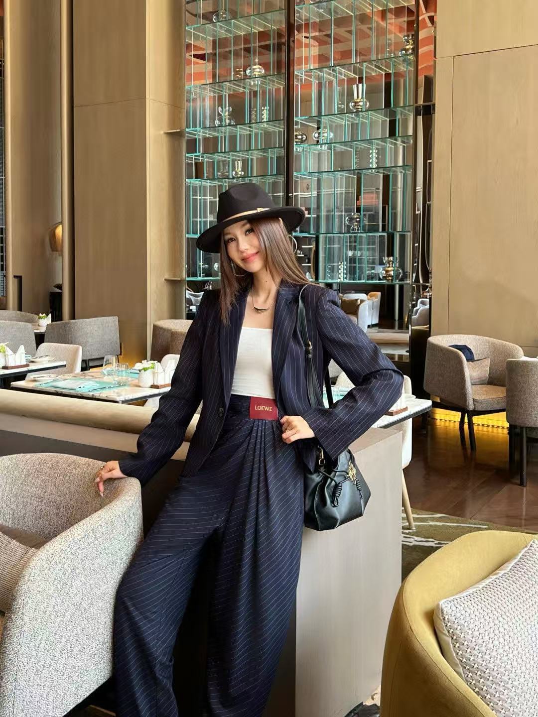 L0WEW ストライプブレザーとパンツのツーピースセット【50％割引+送料無料】