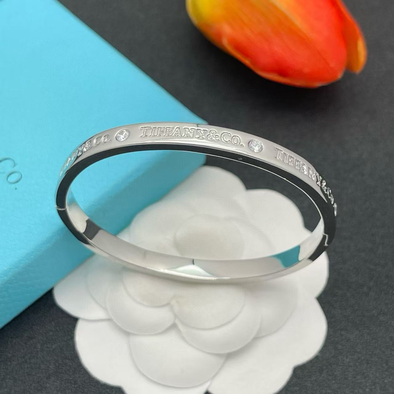 T1ffanyダイヤモンドブレスレット【50％割引+送料無料】