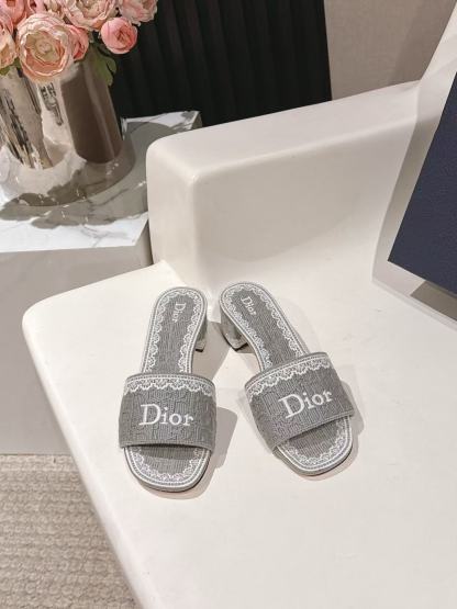 DIOR 高品質CD刺繍 チャンキーヒール フラットシューズ【50％割引+送料無料】
