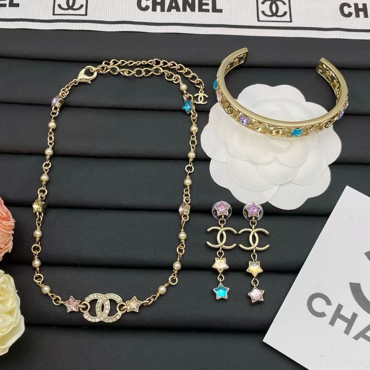 CHANE1 イヤリング + ブレスレット + ネックレス 3点セット【50％割引+送料無料】