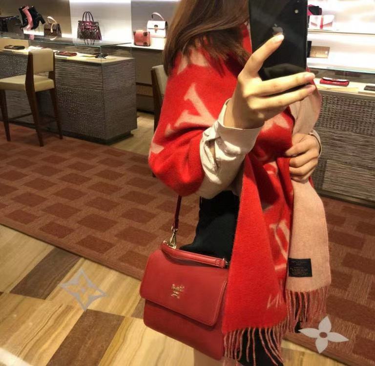 LV四つ葉のクローバータッセルカシミアスカーフ【50％割引+送料無料】