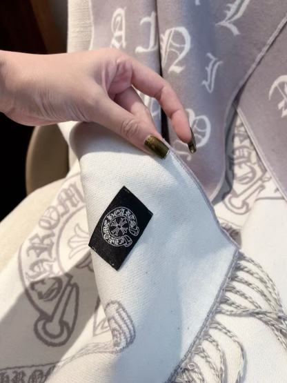 Chr0me Heartsラウンドプリントのカシミアスカーフ【50％割引+送料無料】