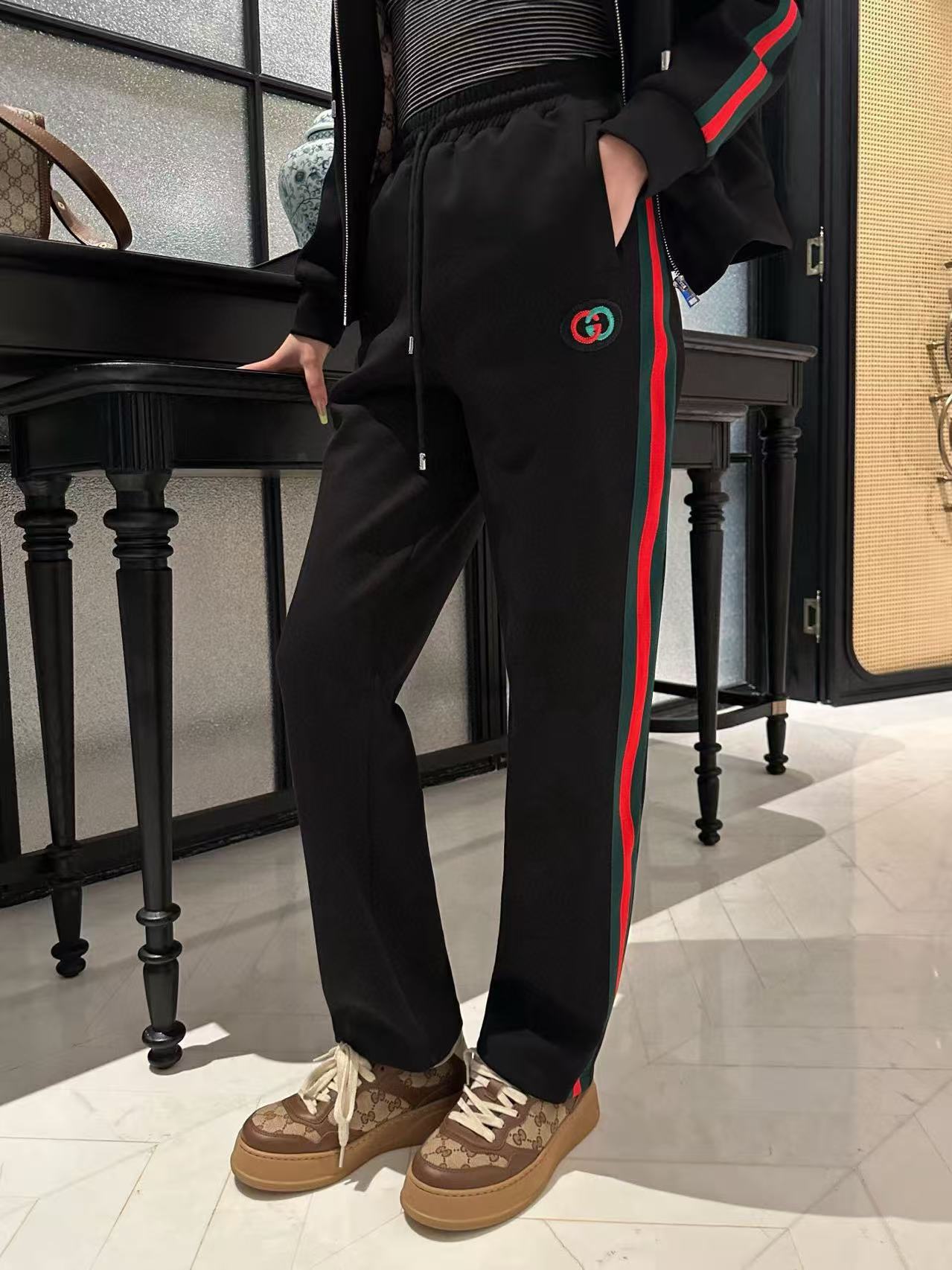 GUCC1 フード付きジップアップジャケット + パンツ ツーピースセット【50％割引+送料無料】