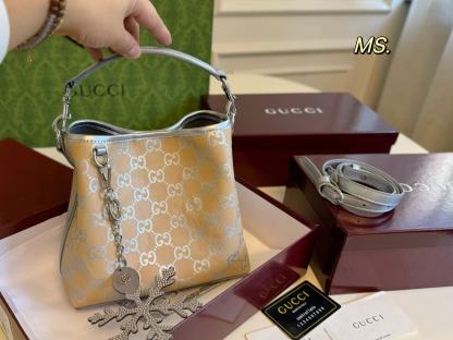 GUCC1 プリント バケットバッグ【50％割引+送料無料】