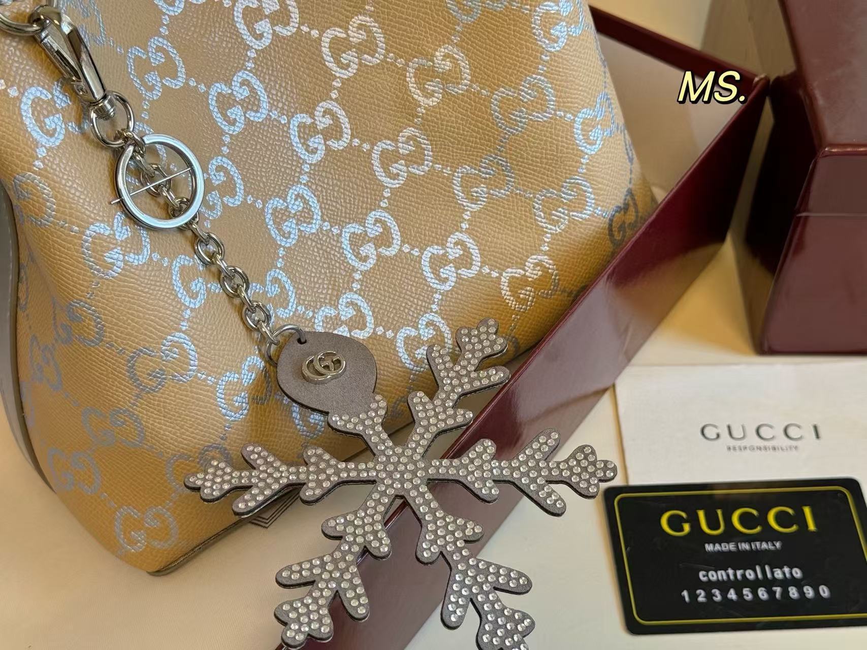 GUCC1 プリント バケットバッグ【50％割引+送料無料】