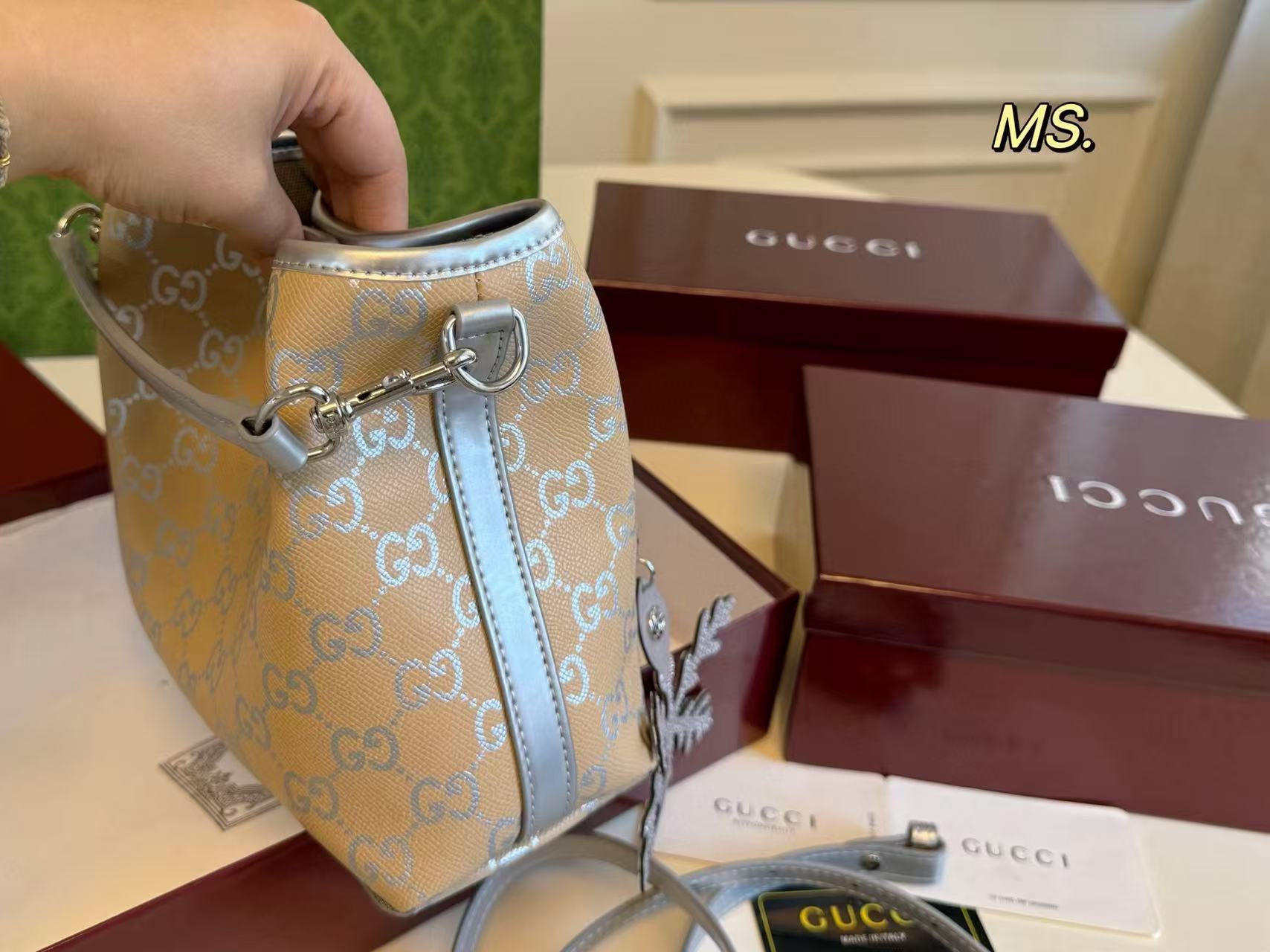 GUCC1 プリント バケットバッグ【50％割引+送料無料】