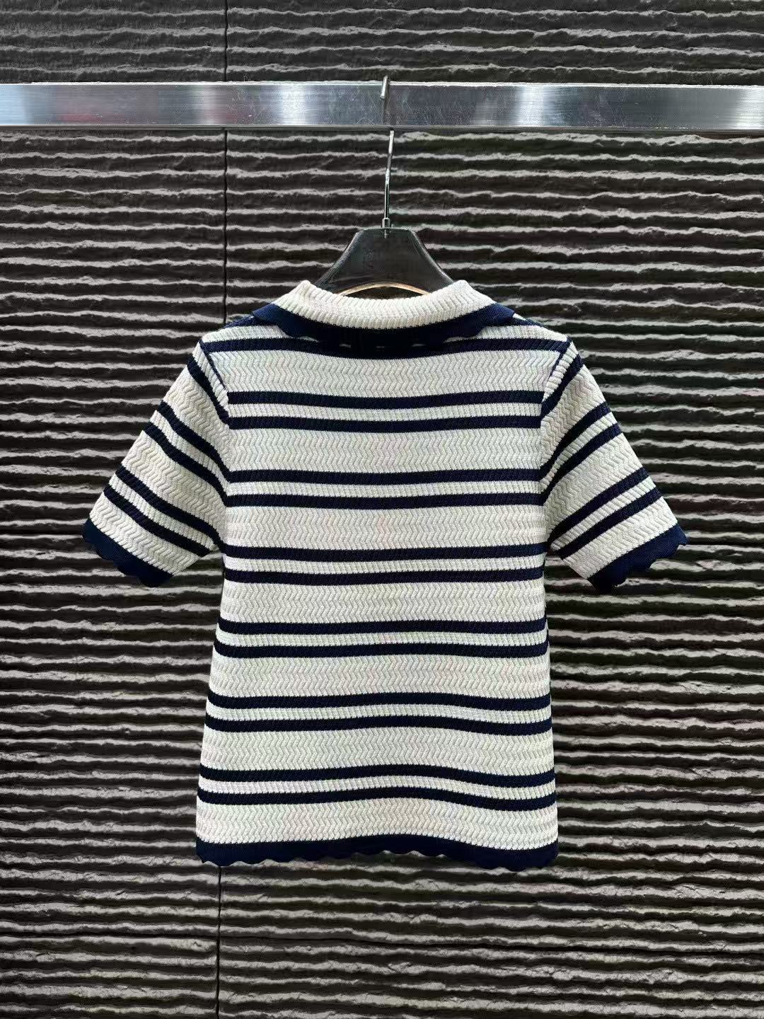 M1UM1U 襟付きストライプニットトップス【50％割引+送料無料】