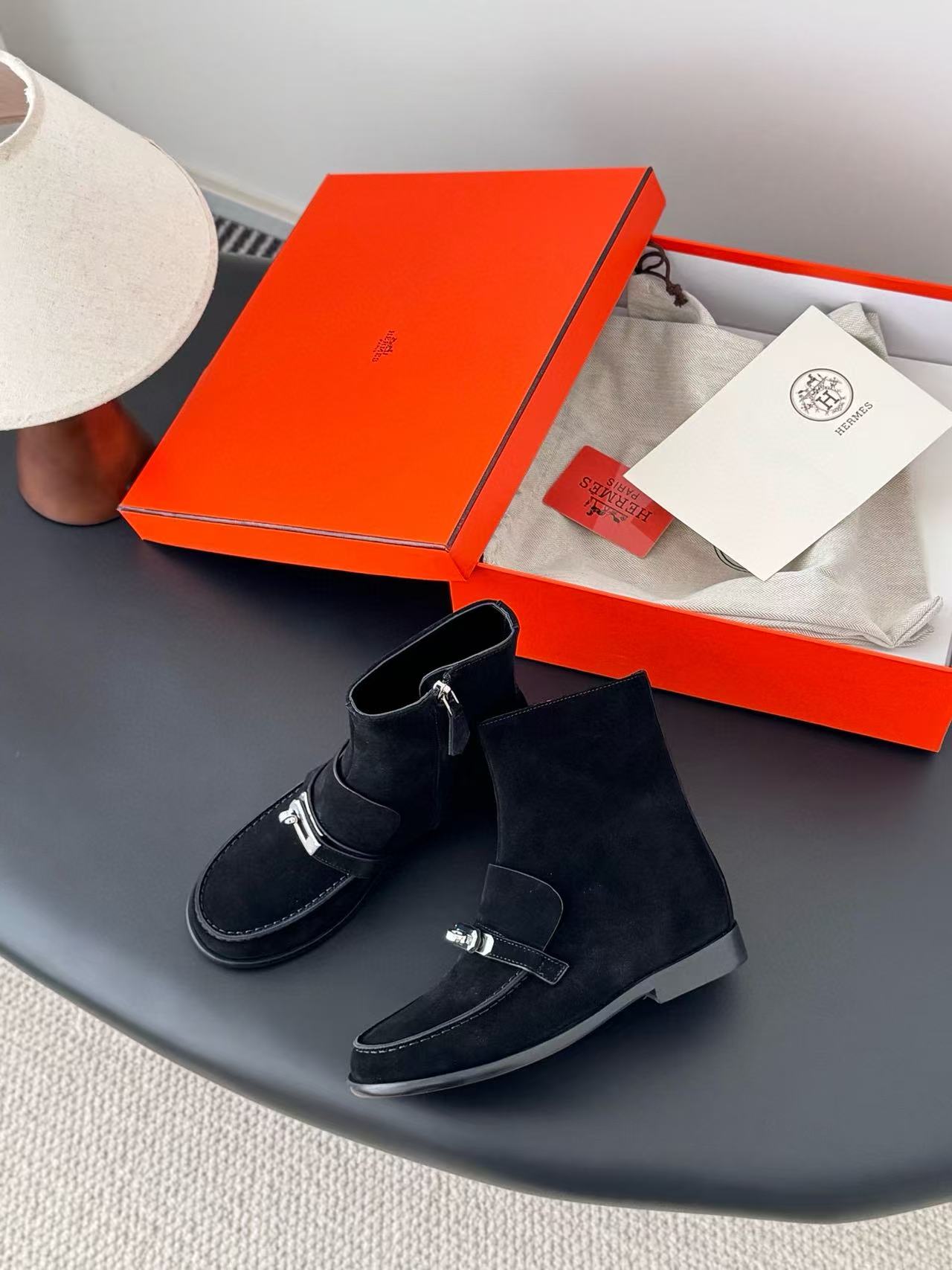 HERME5高品質ケリーバックルアンクルブーツ【50％割引+送料無料】