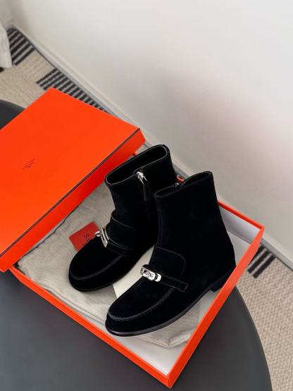 HERME5高品質ケリーバックルアンクルブーツ【50％割引+送料無料】