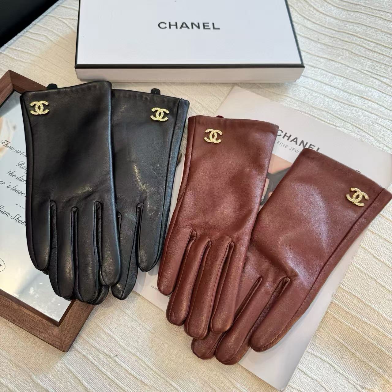 CHANE1 ダブルC ウール＆ラムスキン グローブ【50％割引+送料無料】