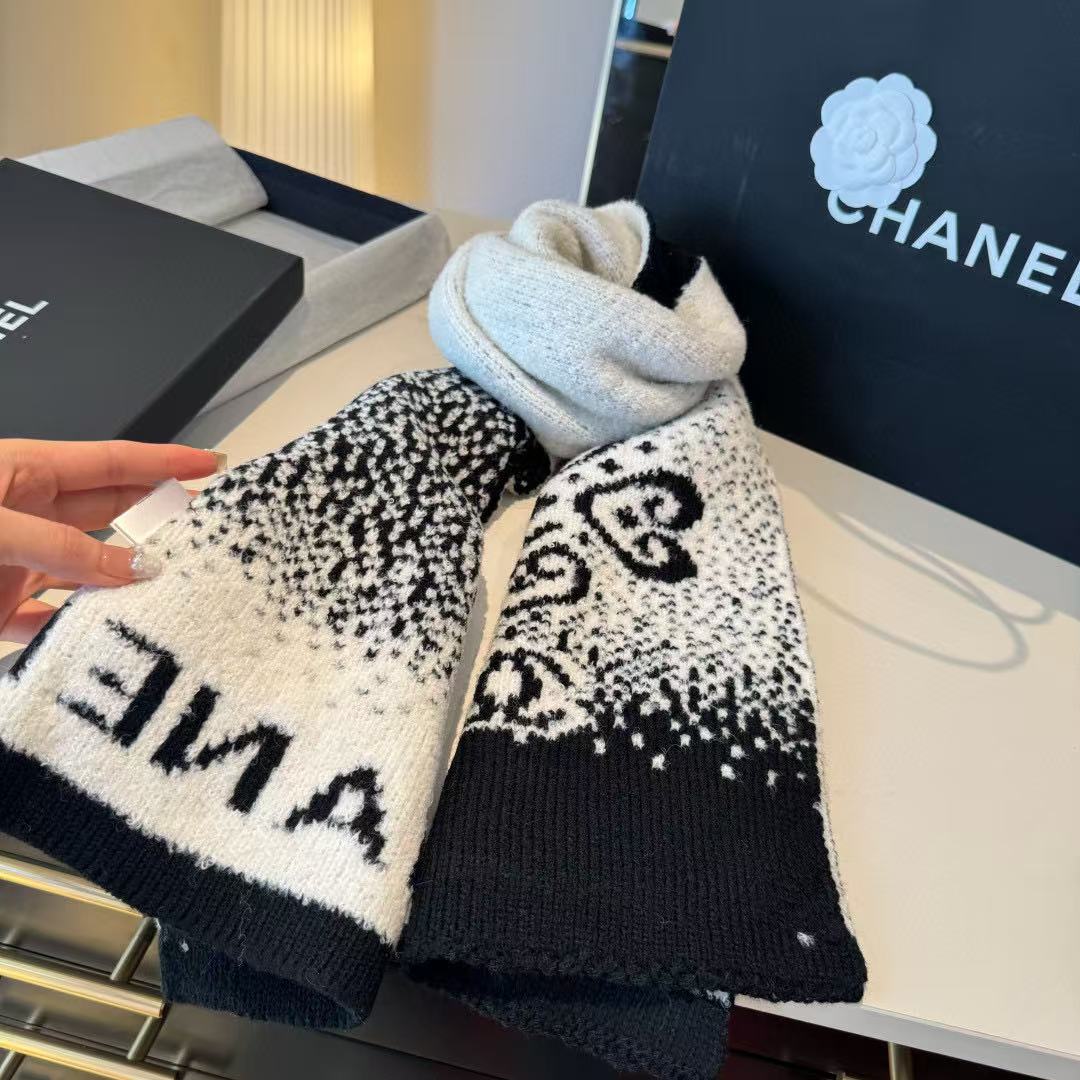 CHANE1 ダブルC ハート カシミアスカーフ【50％割引+送料無料】