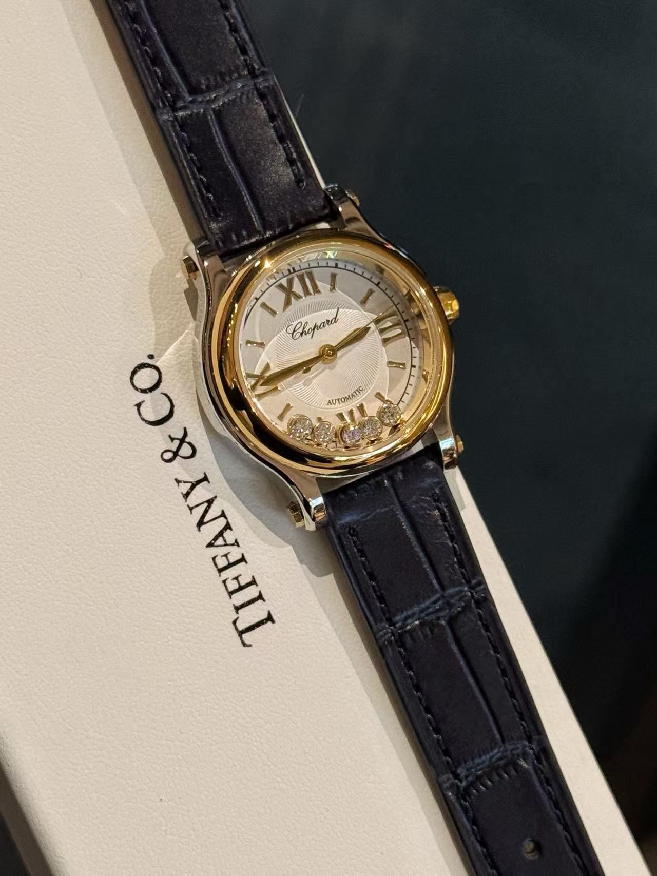 Ch0pard HAPPYダイヤモンドレザーストラップウォッチ【50％割引+送料無料】