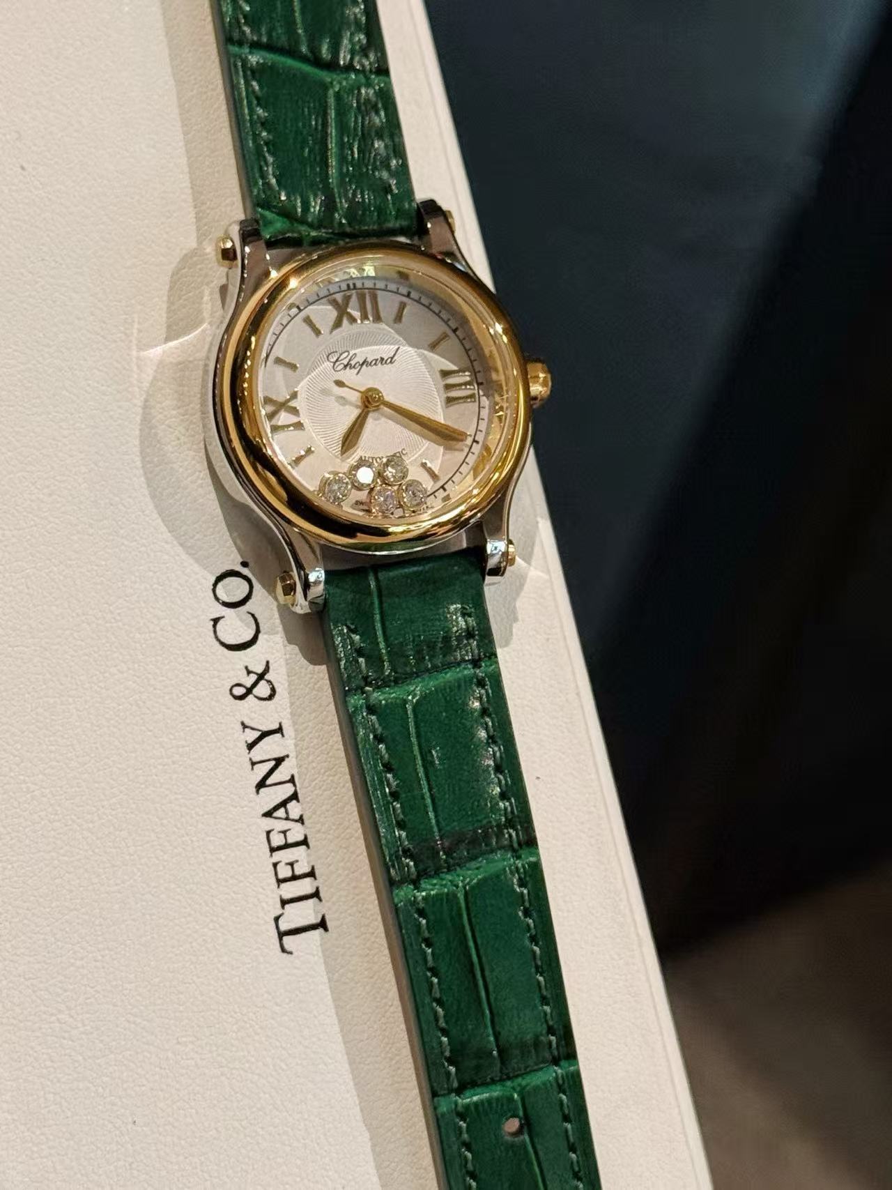 Ch0pard HAPPYダイヤモンドレザーストラップウォッチ【50％割引+送料無料】