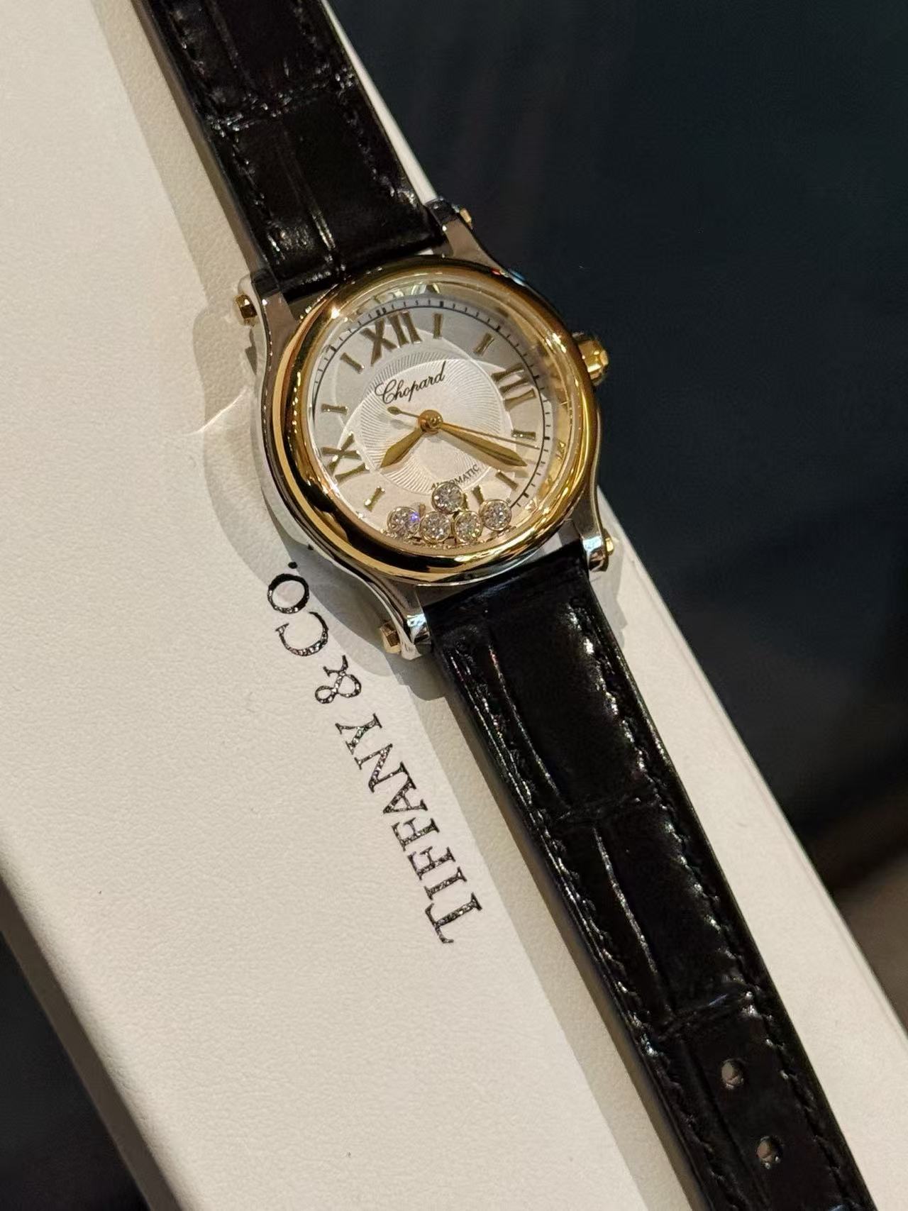 Ch0pard HAPPYダイヤモンドレザーストラップウォッチ【50％割引+送料無料】
