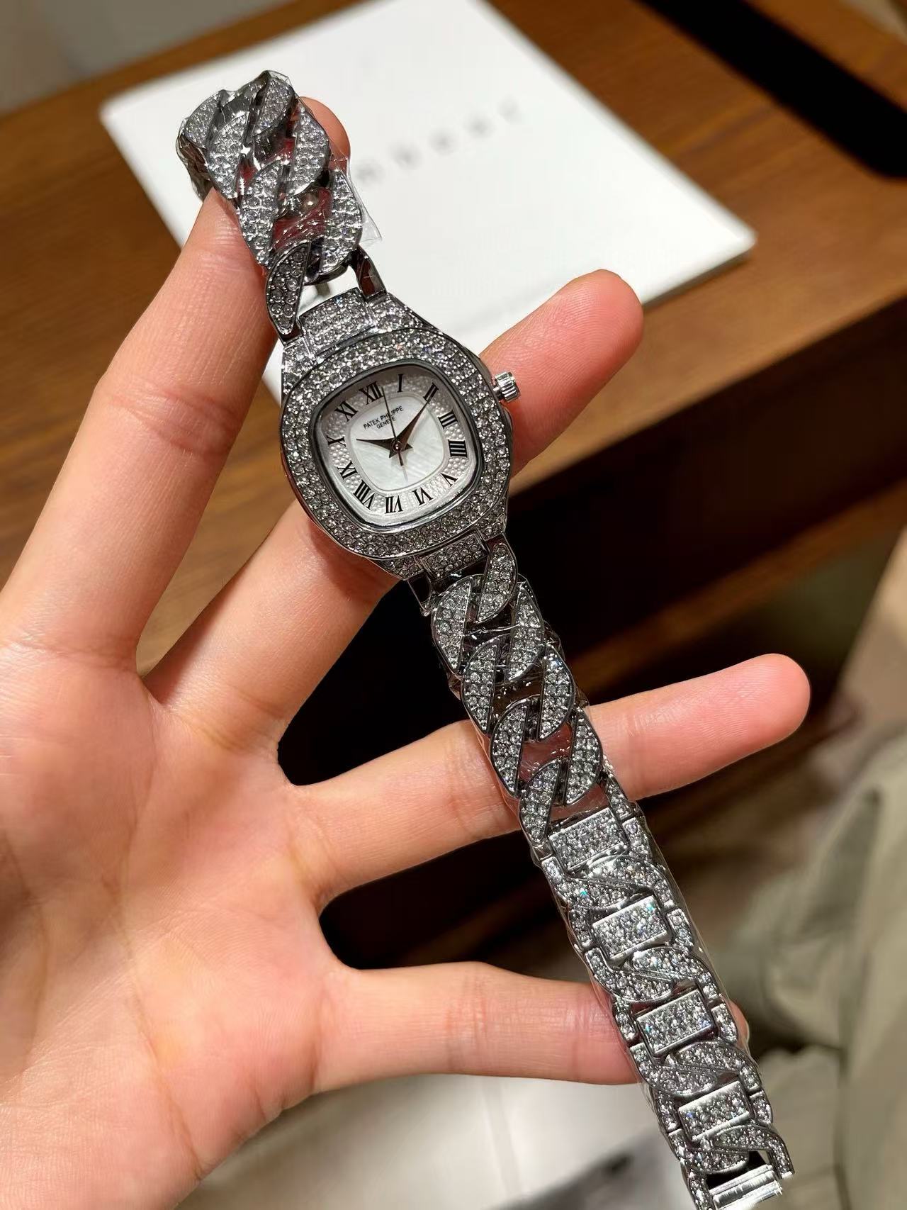 PATEK PH1LIPPEオールダイヤモンドウォッチ【50％割引+送料無料】