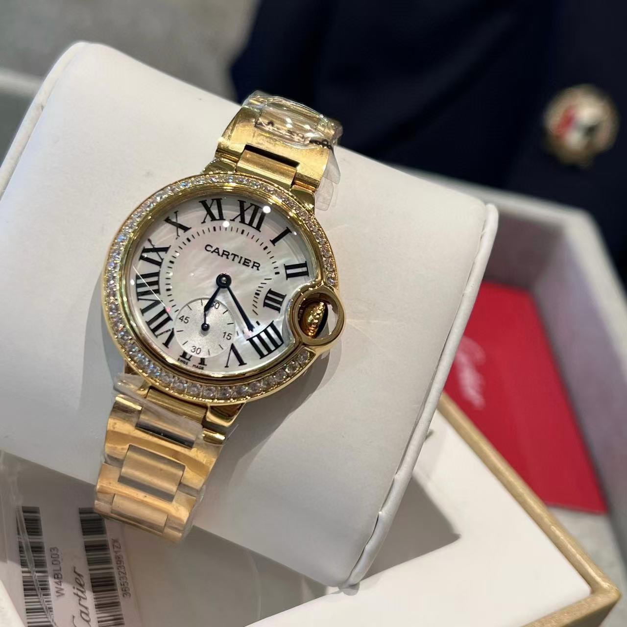 CART1ER フィッシュアイ ステンレススチール レディースウォッチ【50％割引+送料無料】