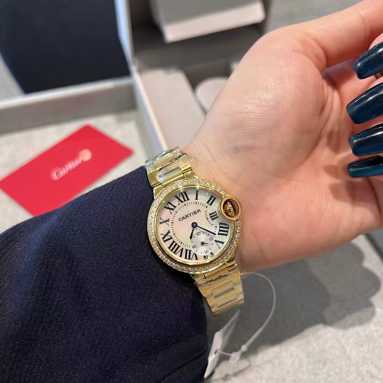 CART1ER フィッシュアイ ステンレススチール レディースウォッチ【50％割引+送料無料】