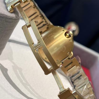 CART1ER フィッシュアイ ステンレススチール レディースウォッチ【50％割引+送料無料】