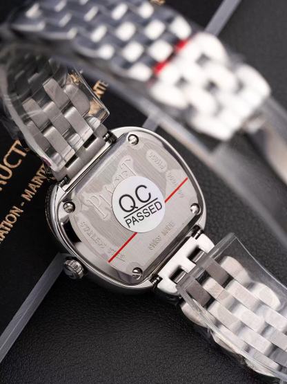 P1AGET ダイヤモンドセットウォッチ【50％割引+送料無料】