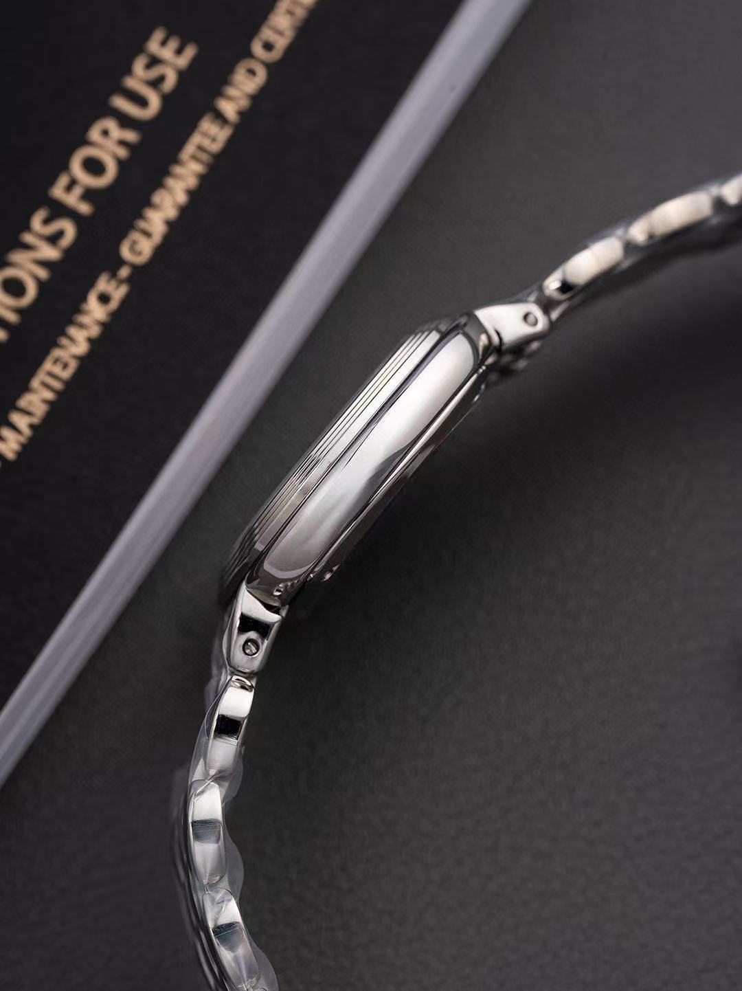 P1AGET シンプル ステンレススチールバンド レディース腕時計【50％割引+送料無料】