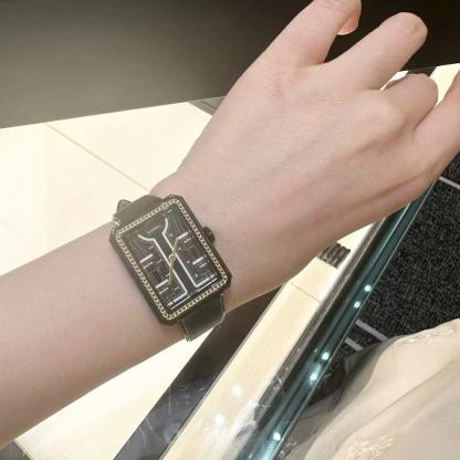 CHANE1 ダイヤモンドセット スクエア レザーウォッチ【50％割引+送料無料】