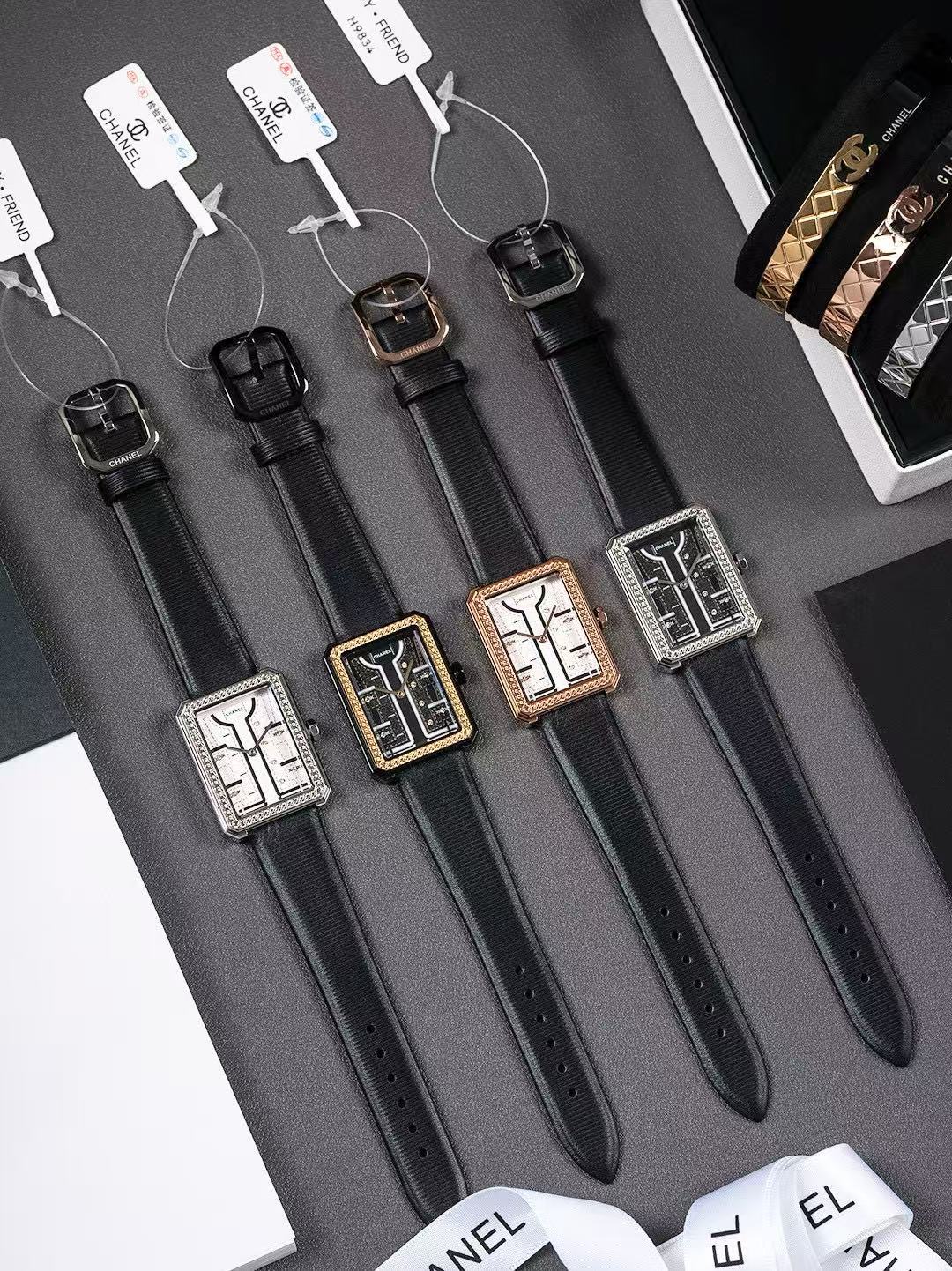 CHANE1 ダイヤモンドセット スクエア レザーウォッチ【50％割引+送料無料】