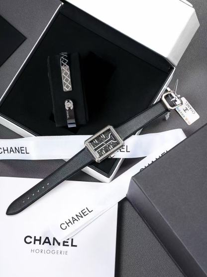 CHANE1 ダイヤモンドセット スクエア レザーウォッチ【50％割引+送料無料】