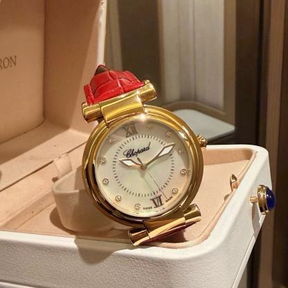 Ch0pard IMPER1ALE レザーストラップ レディースウォッチ【50％割引+送料無料】