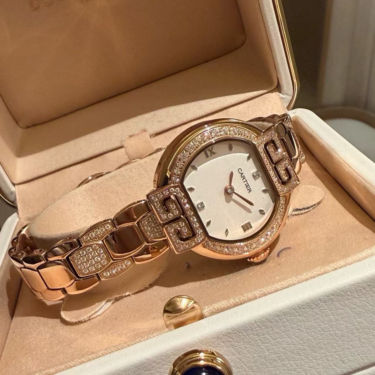 CART1ER ダイヤモンドセット ステンレススチール レディースウォッチ【50％割引+送料無料】