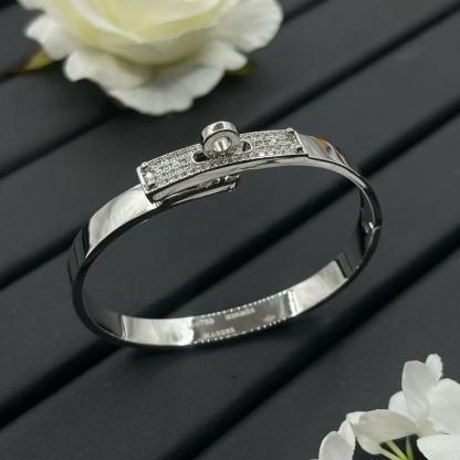 HERME5 ハーフダイヤモンド Hブレスレット【50％割引+送料無料】