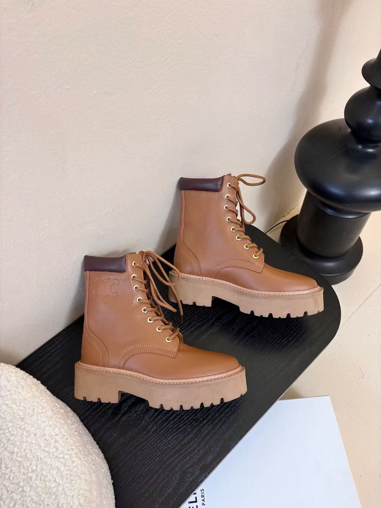 CEL1NE高品質 凱旋門 本革 アンクルブーツ【50％割引+送料無料】