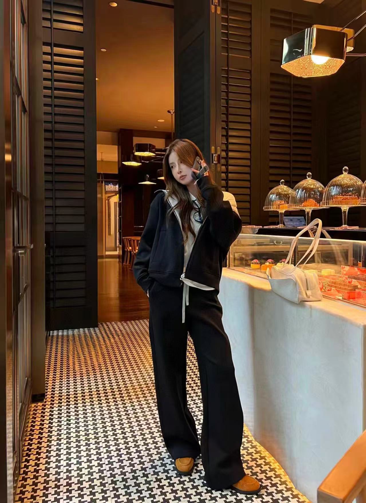 LVフード付きジップアップジャケット+ワイドレッグパンツのツーピースセット【50％割引+送料無料】