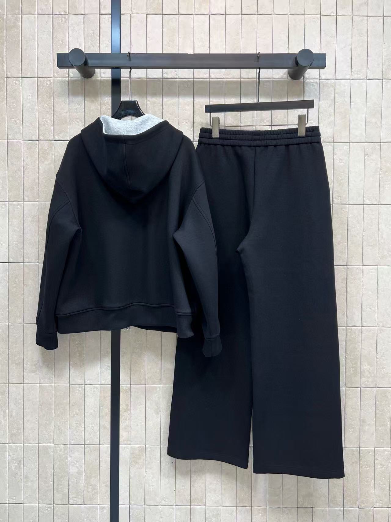 LVフード付きジップアップジャケット+ワイドレッグパンツのツーピースセット【50％割引+送料無料】