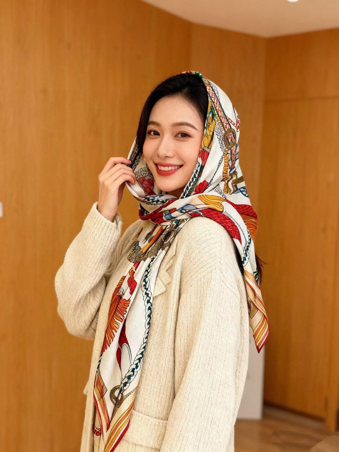 HERME5 高品質プリントシルクスカーフ【50％割引+送料無料】