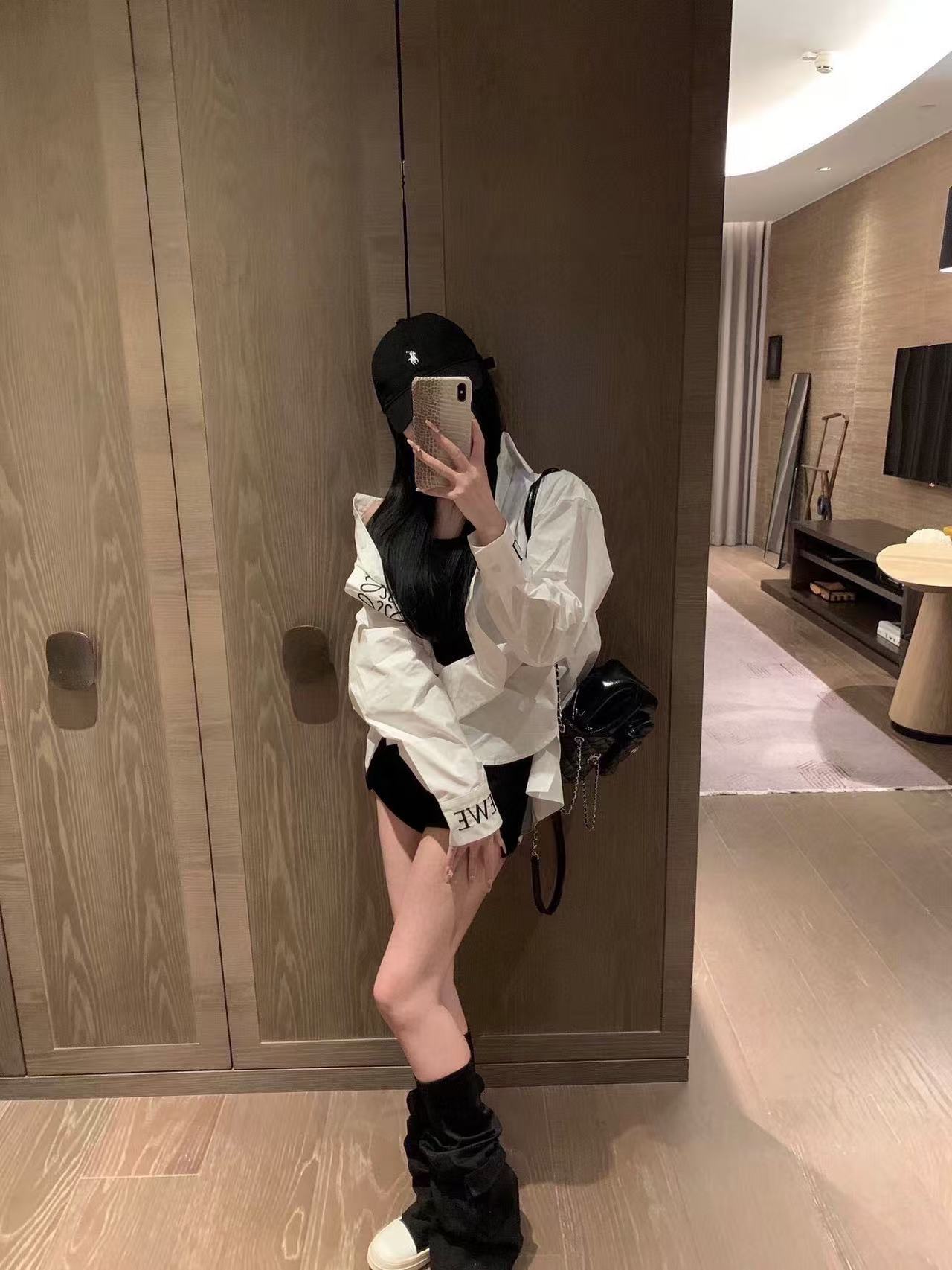 L0WEW 刺繍ロゴシャツ【50％割引+送料無料】