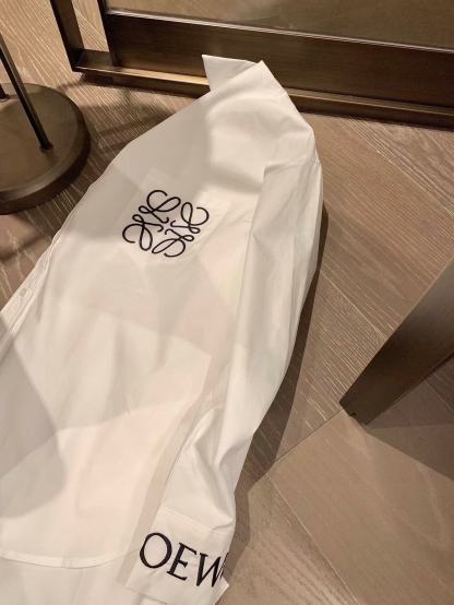 L0WEW 刺繍ロゴシャツ【50％割引+送料無料】