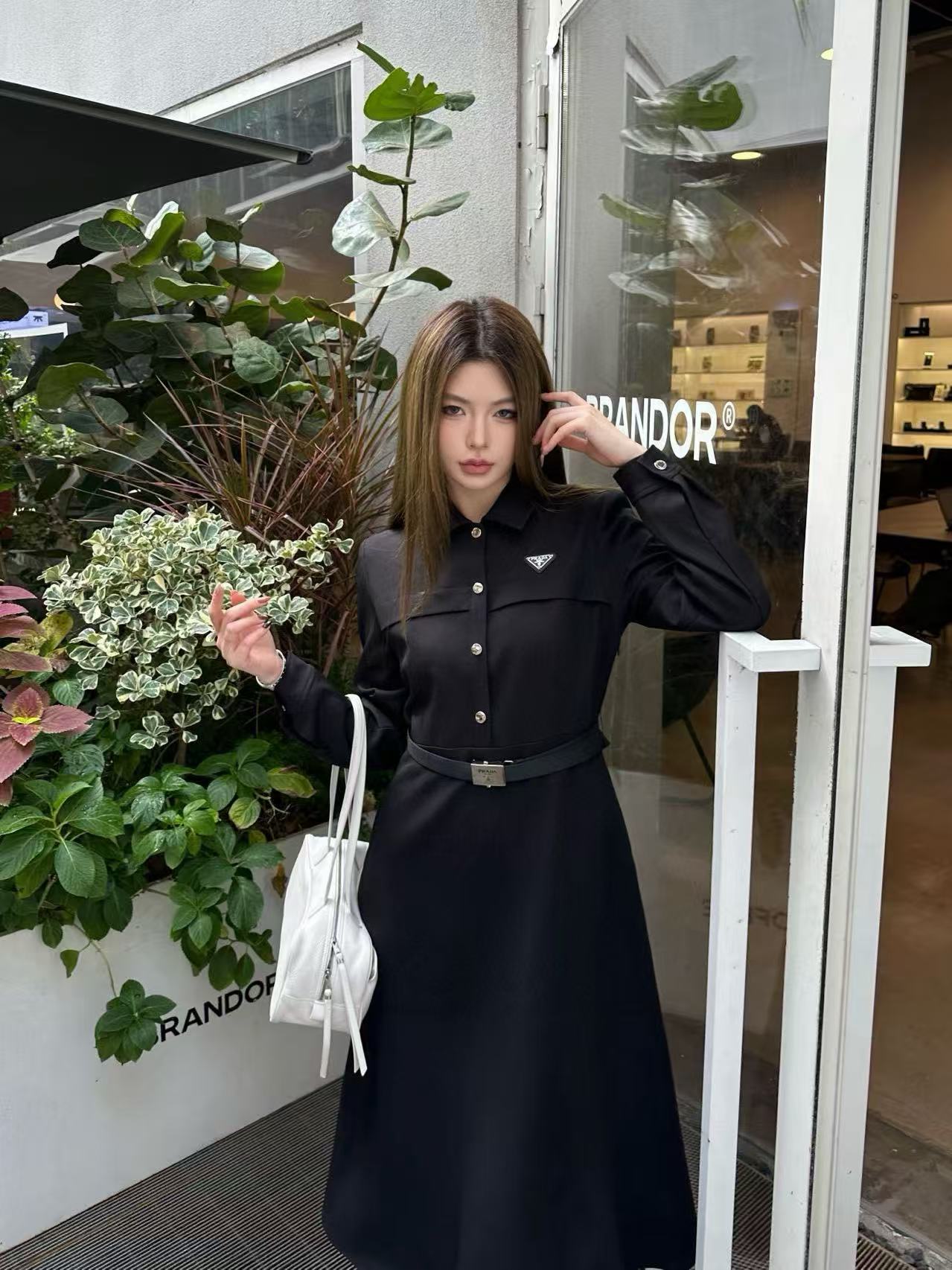 PR4DA ベルト付きトライアングルロゴドレス【50％割引+送料無料】